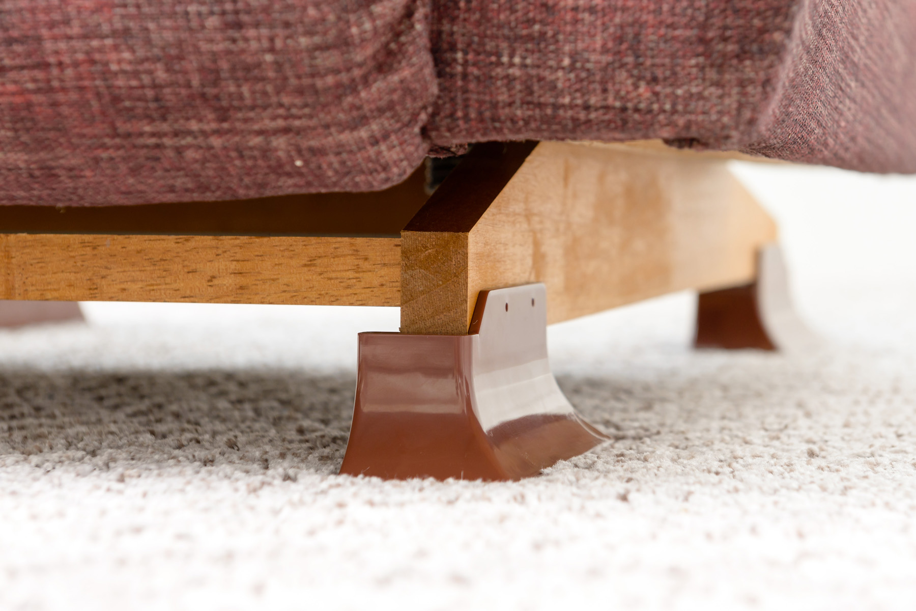 Stander Recliner Riser S Fall, What Do You Put Under Recliner On Hardwood Floors